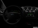  Centered wide dash shot photo